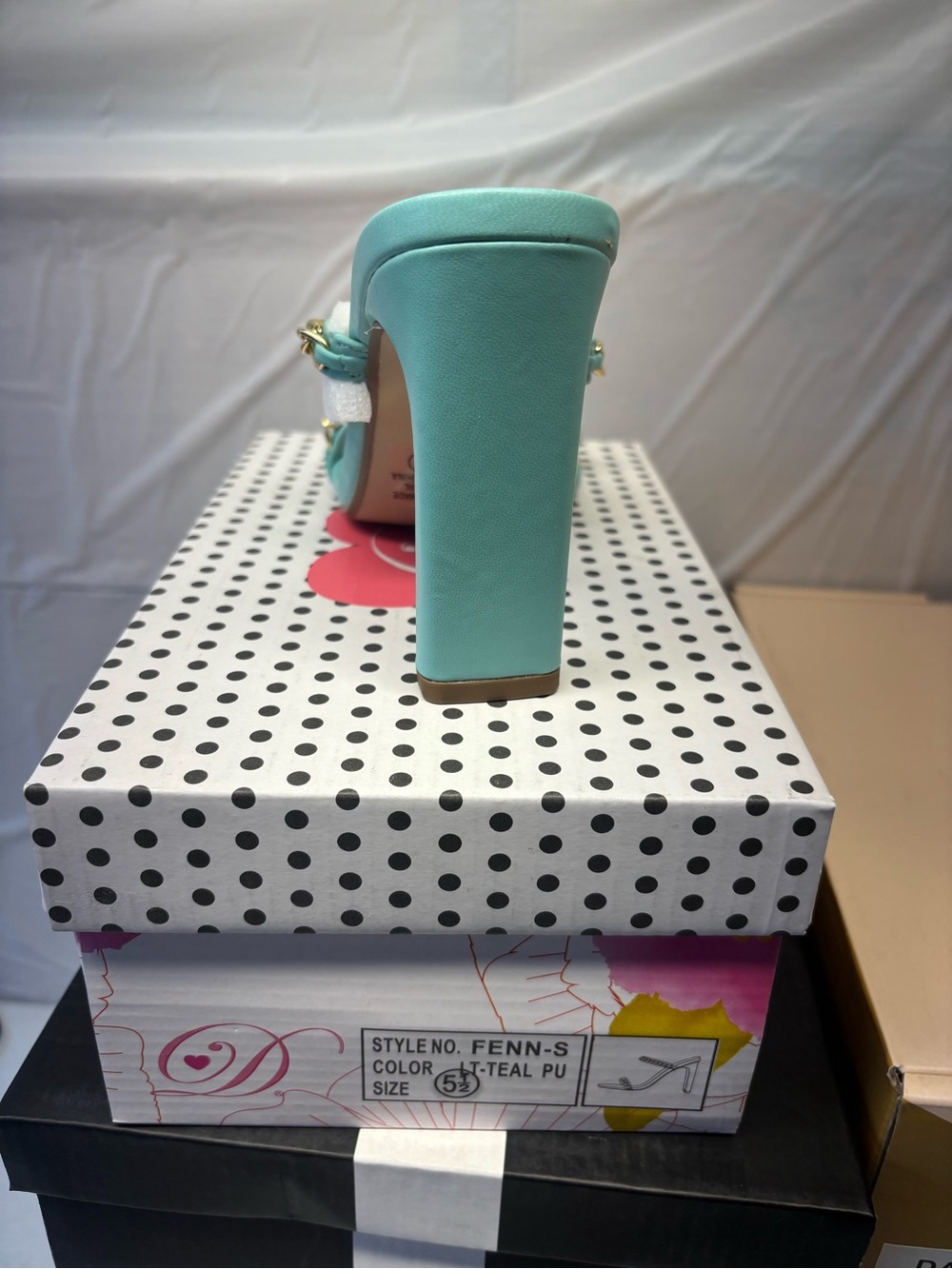 Delicious Teal Block-Heel Slide with Gold Chain - Picture 4 of 7